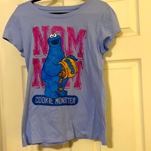 Licensed Sesame Street Artist Series Cookie Monster Nom Junior Woman’s XXL Tee
